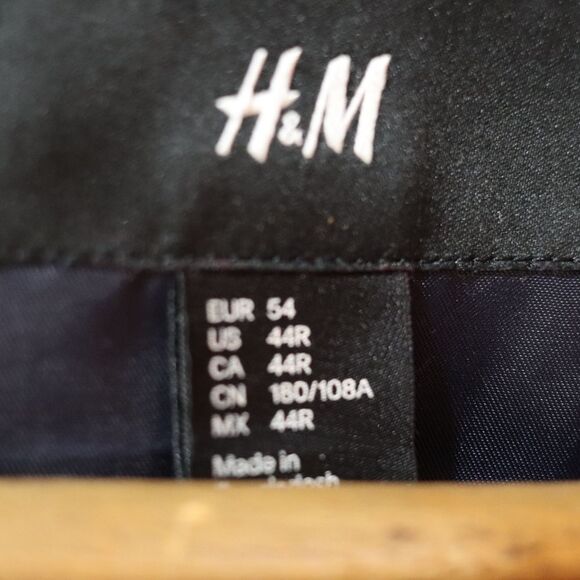 H&M Black Waistcoat Cummerbund Vest Mens 44R - Picture 6 of 6